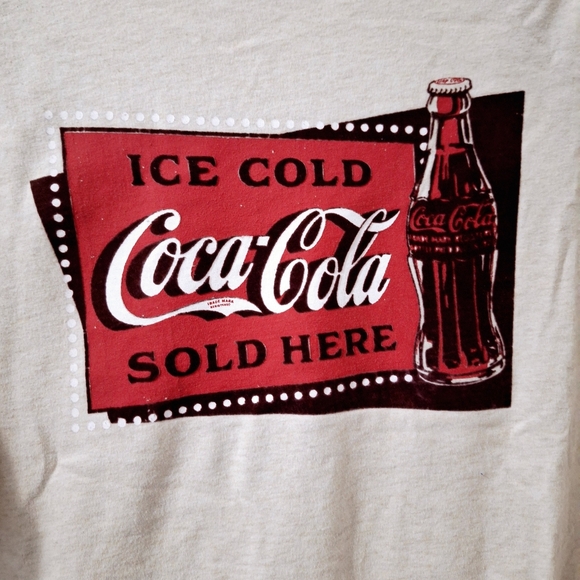 Red and White Coca-Cola Baseball Tee - L - Picture 5 of 6
